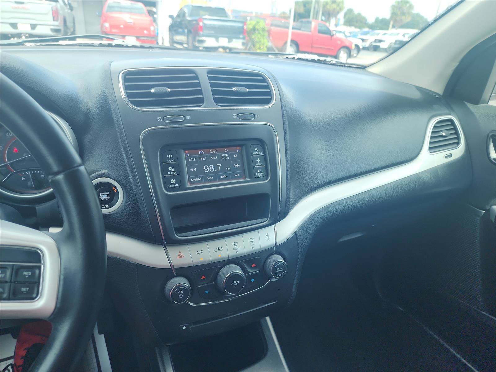 Used 2019 Dodge Journey SE w/ Connectivity Group FWD image 31