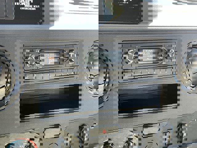 Certified 2024 Ford E-350 and Econoline 350 Super Duty w/ Power Windows & Locks Group image 23