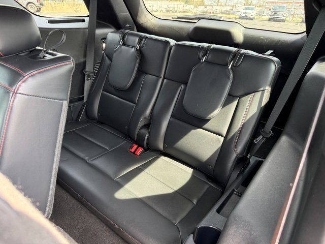 Certified 2025 Ford Explorer ST-Line w/ ST-Line Street Pack image 19