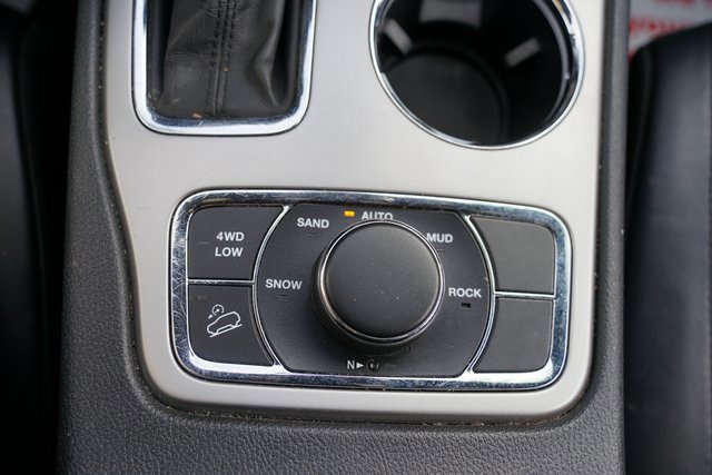 Used 2019 Jeep Grand Cherokee Limited image 18