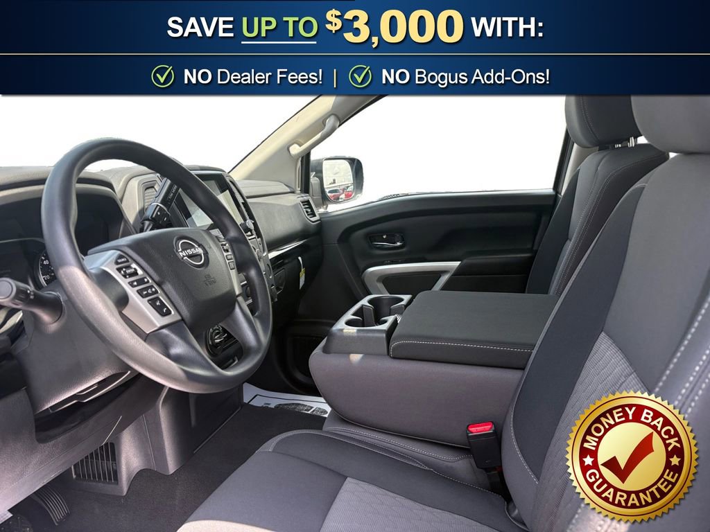 Used 2024 Nissan Titan SV AWD/4WD image 14