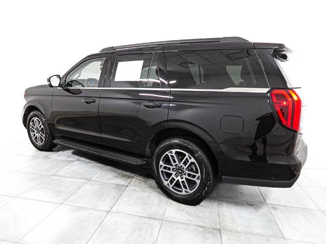 Certified 2025 Ford Expedition Active AWD/4WD image 5