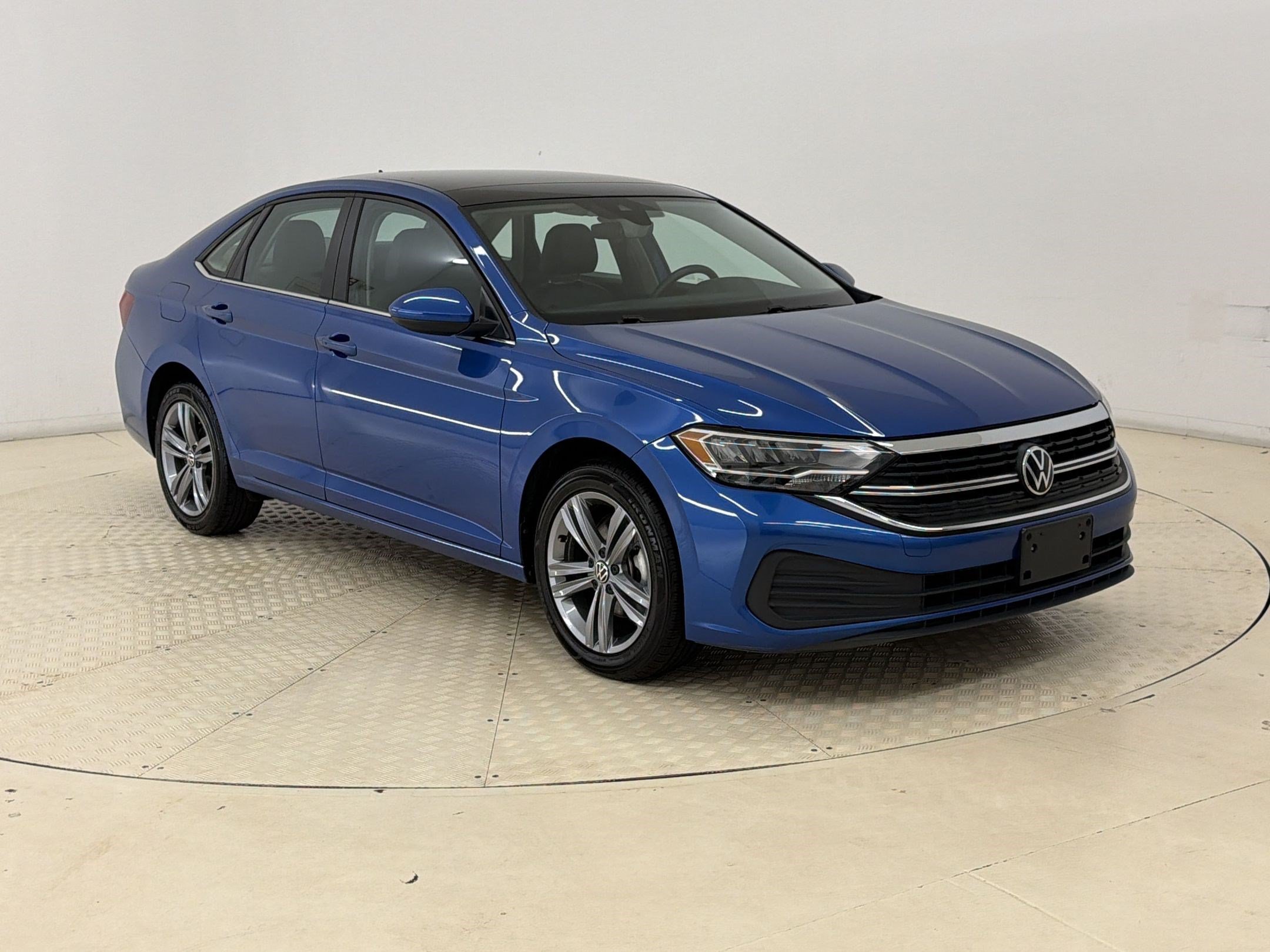Used 2024 Volkswagen Jetta SE FWD image 7