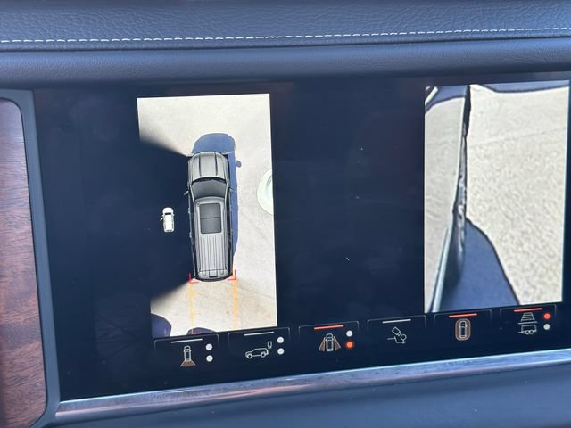Used 2023 GMC Yukon Denali Ultimate AWD/4WD image 37