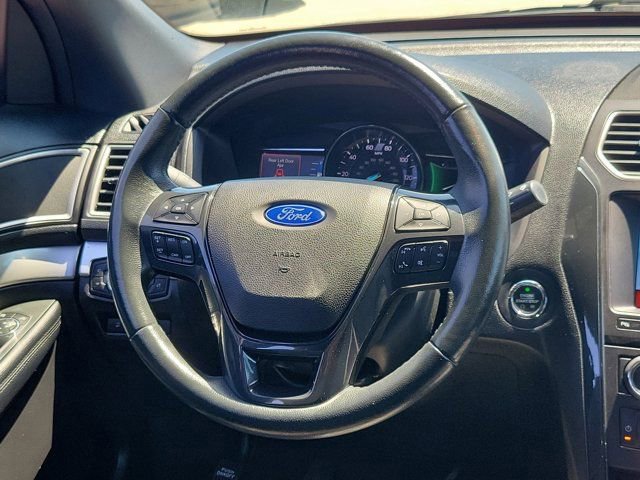 Certified 2017 Ford Explorer XLT w/ Equipment Group 202A FWD image 20