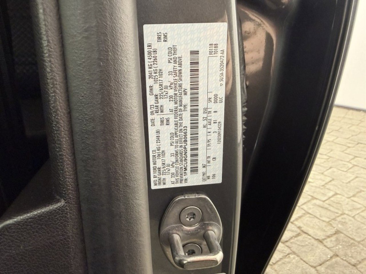 Certified 2023 Ford Escape Active AWD/4WD image 21