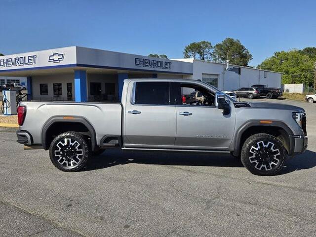 Used 2025 GMC Sierra 2500 Denali Ultimate AWD/4WD image 14