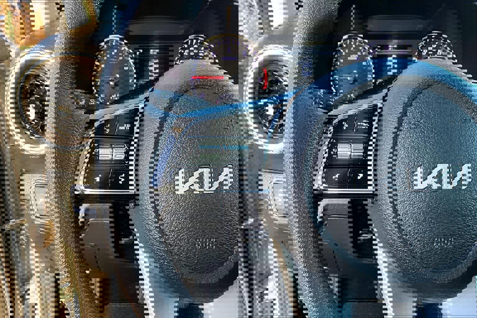 Used 2023 Kia Forte LXS w/ LXS Technology Package image 23