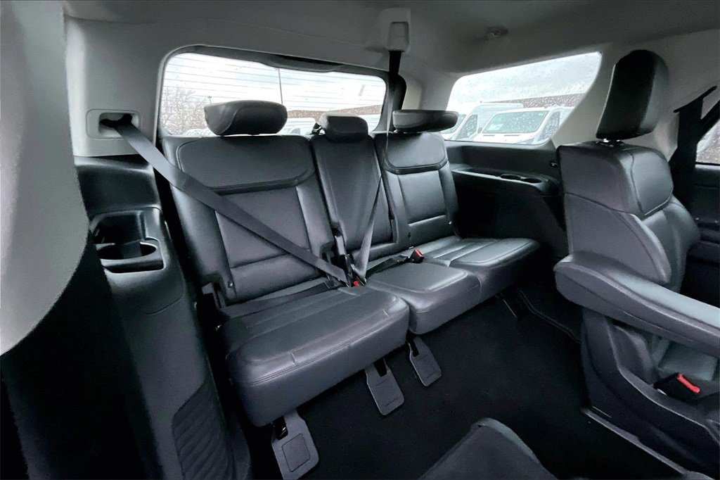 Certified 2025 Ford Expedition Active image 27