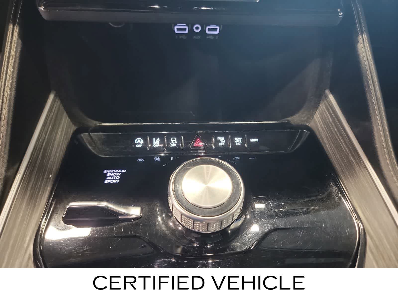 Used 2023 Jeep Wagoneer Series II AWD/4WD image 24