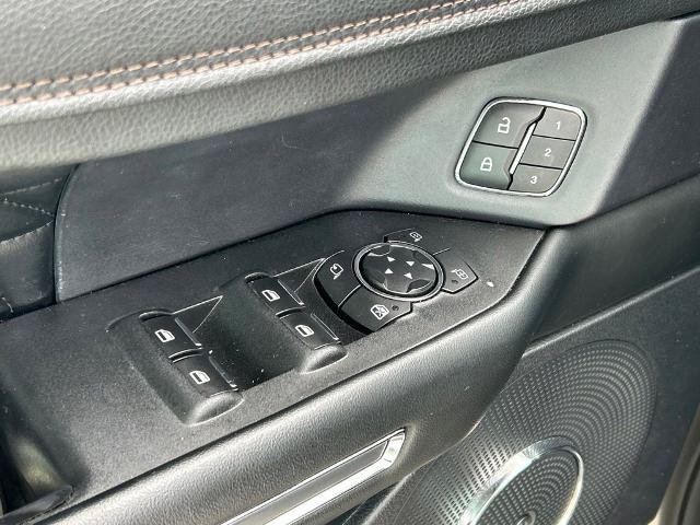 Certified 2019 Ford Expedition Platinum RWD image 18