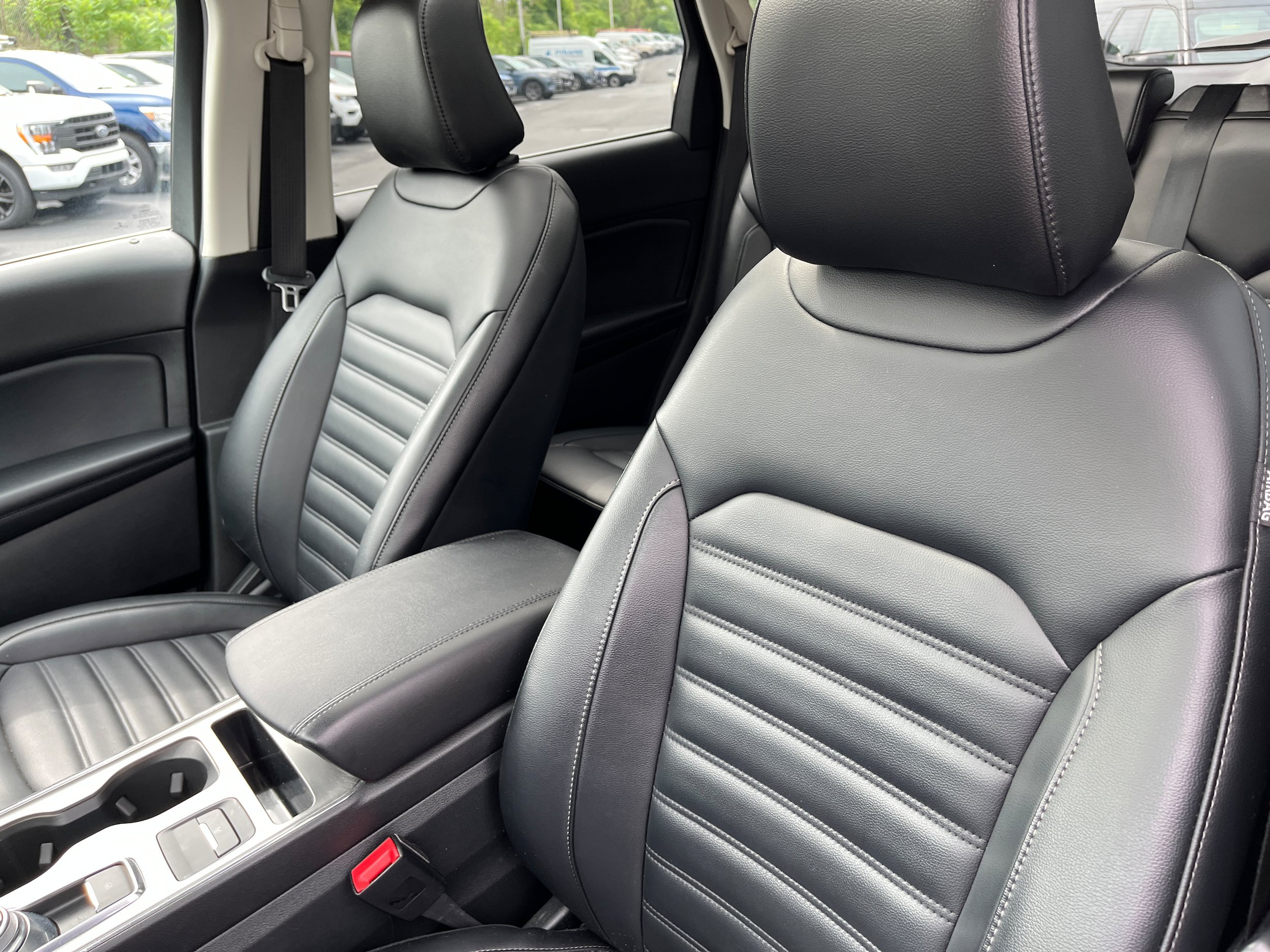 Certified 2022 Ford Edge SEL w/ Convenience Package AWD/4WD image 10