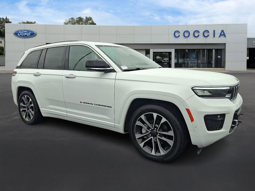 Used 2024 Jeep Grand Cherokee Overland w/ Trailer Tow Package image 6