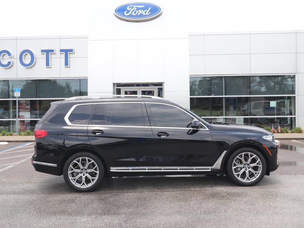Used 2020 BMW X7 xDrive40i w/ Cold Weather Package AWD/4WD image 17