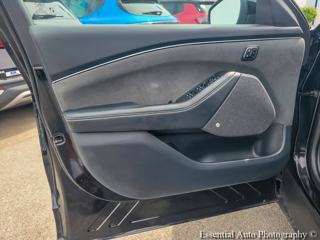 Certified 2025 Ford Mustang Mach-E GT AWD/4WD image 20