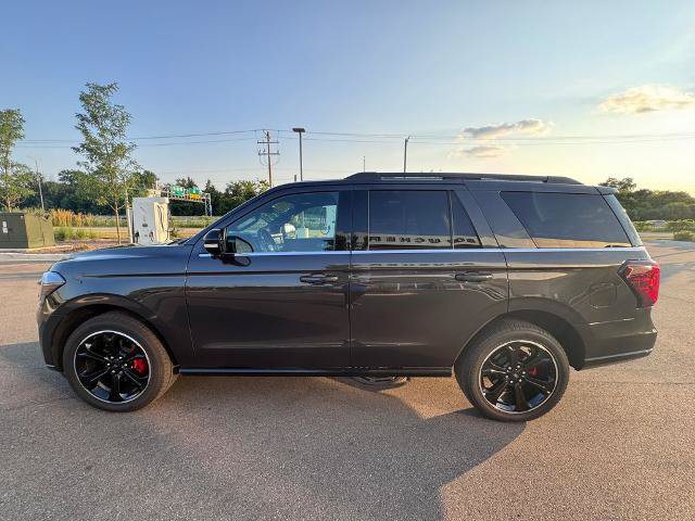 Certified 2024 Ford Expedition Limited AWD/4WD image 6