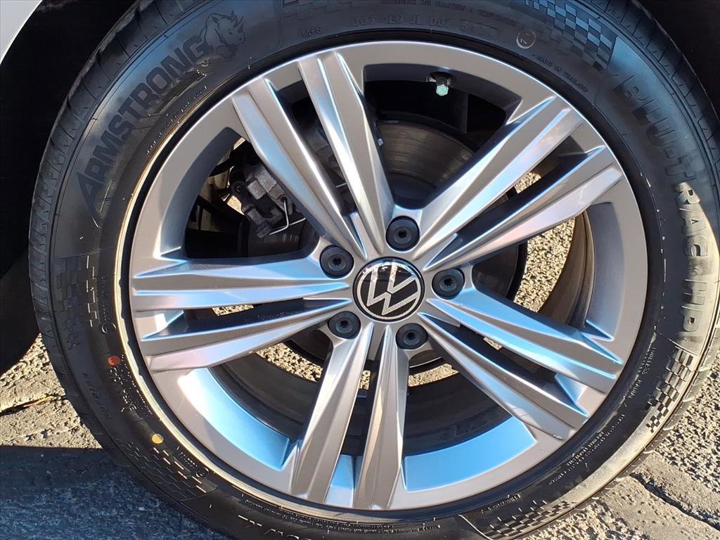 Used 2022 Volkswagen Jetta SE image 8
