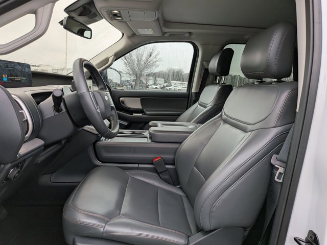 Certified 2025 Ford Expedition Active image 15