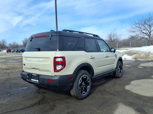 Certified 2025 Ford Bronco Sport Outer Banks w/ Outer Banks Tech Package+ image 4