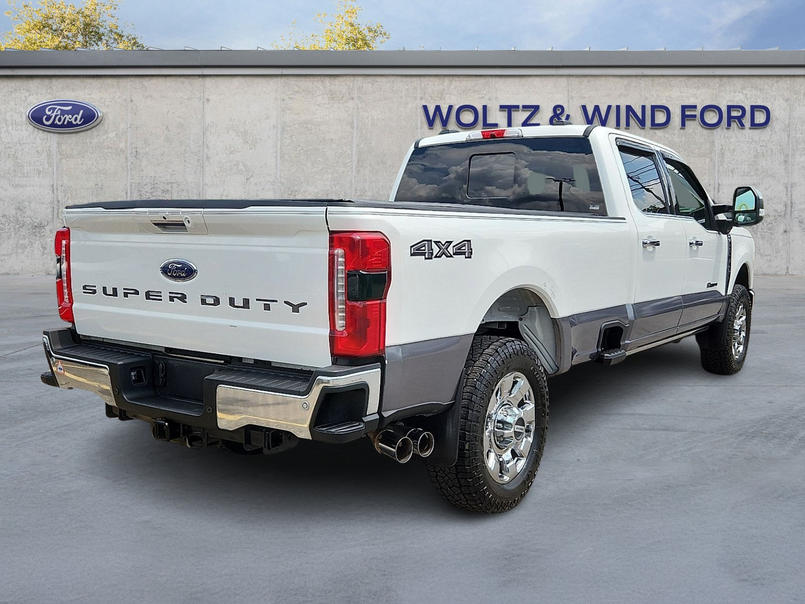 Certified 2024 Ford F350 Lariat w/ Lariat Ultimate Package AWD/4WD image 6