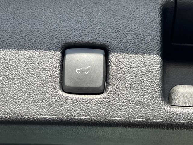 Certified 2022 Ford Escape SEL w/ Technology Package AWD/4WD image 13