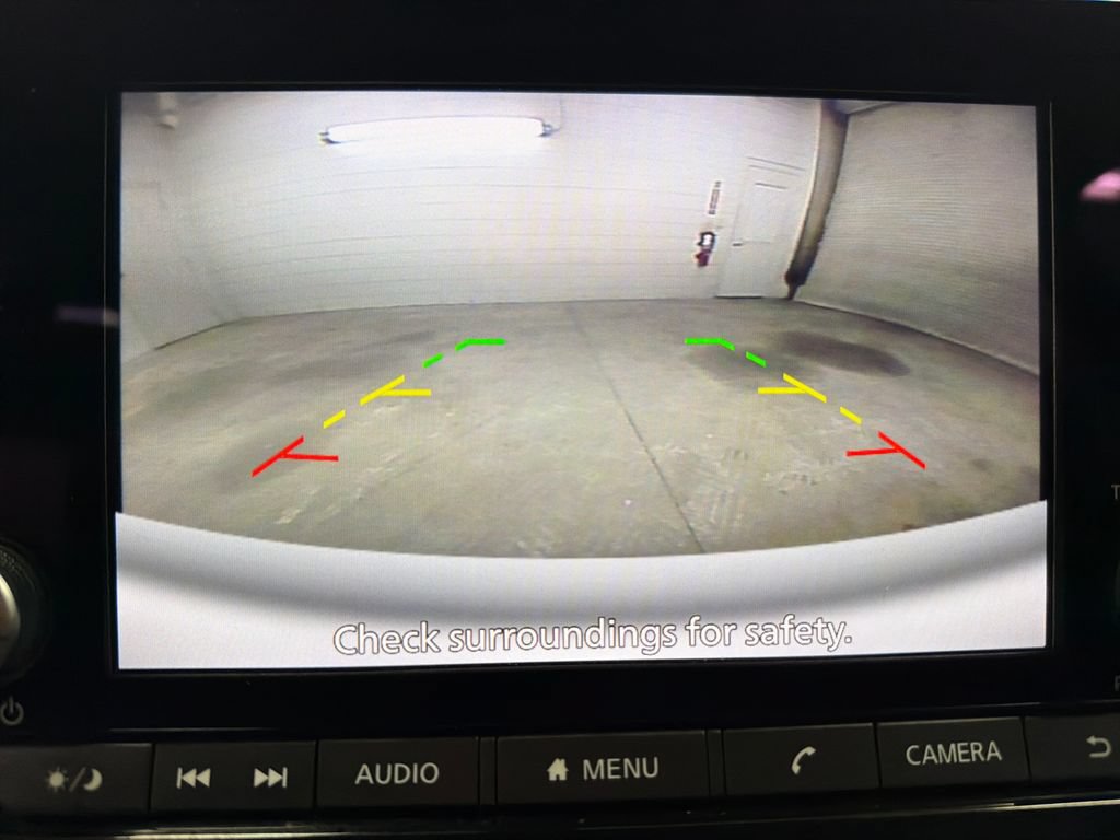 Used 2025 Nissan Pathfinder SV FWD image 26