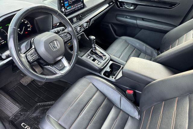 Used 2023 Honda CR-V Sport Touring image 2