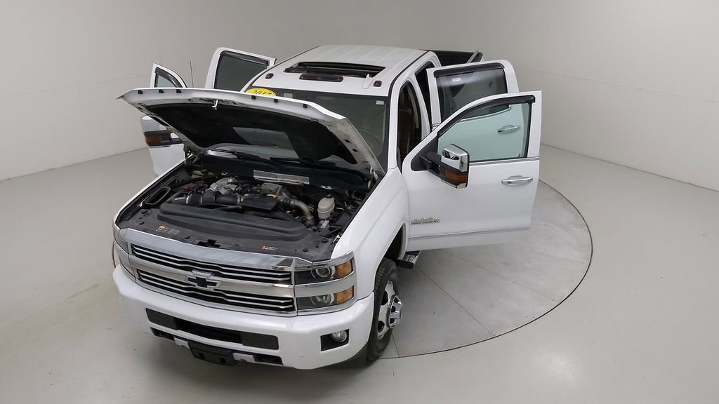Used 2017 Chevrolet Silverado 3500 High Country image 48