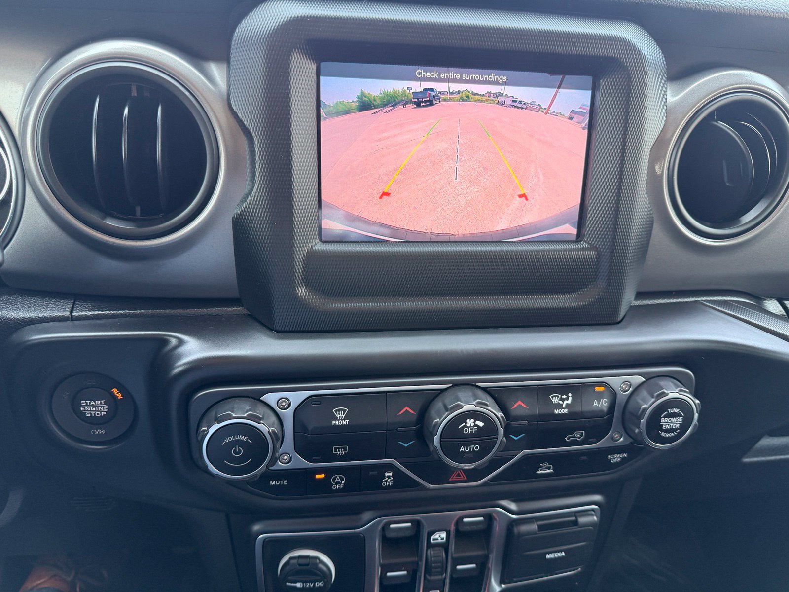 Used 2021 Jeep Wrangler Unlimited Sport AWD/4WD image 16