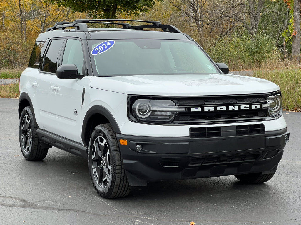 Certified 2024 Ford Bronco Sport Outer Banks w/ Tech Package AWD/4WD image 44