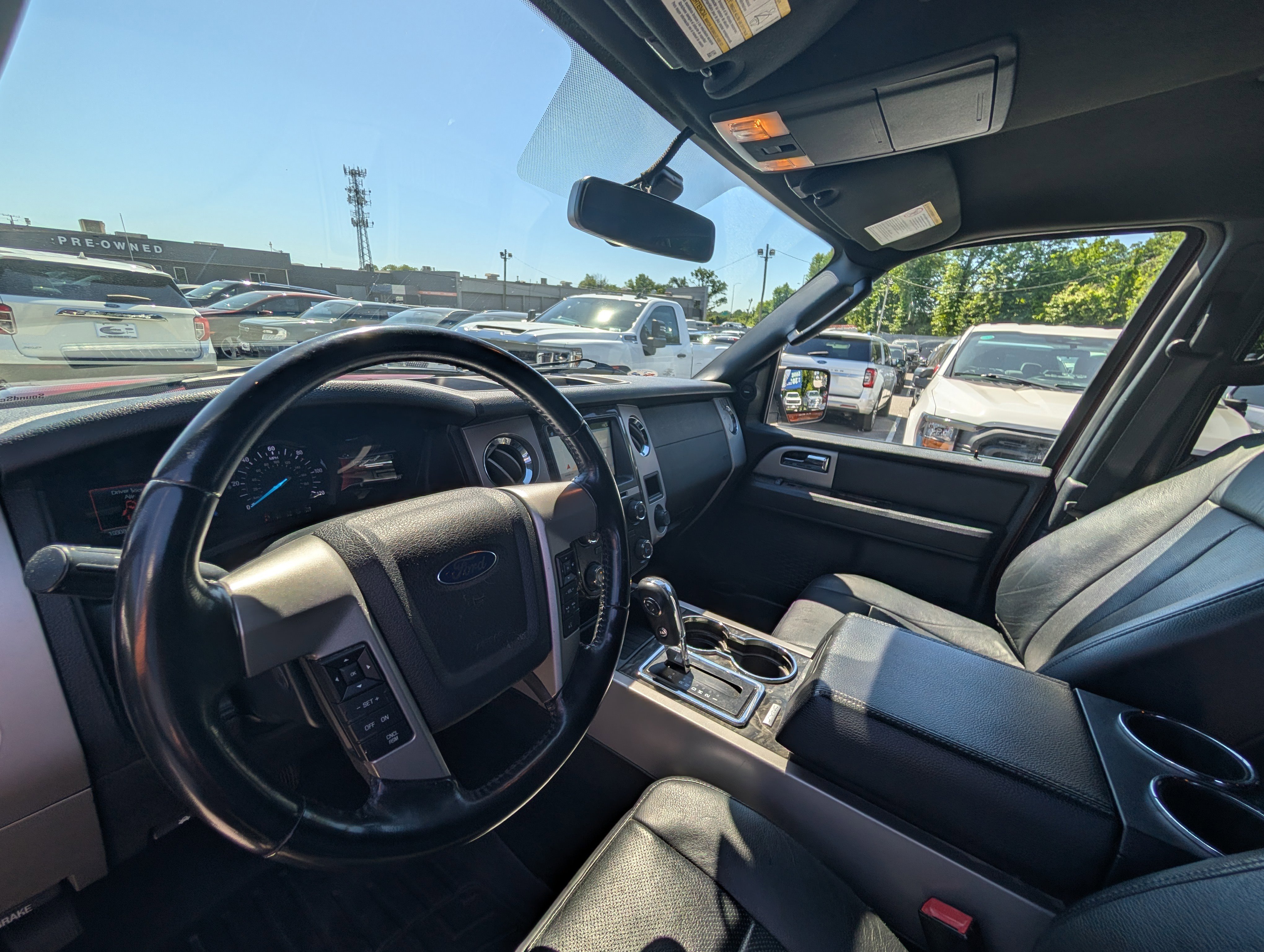 Certified 2017 Ford Expedition Limited AWD/4WD image 19