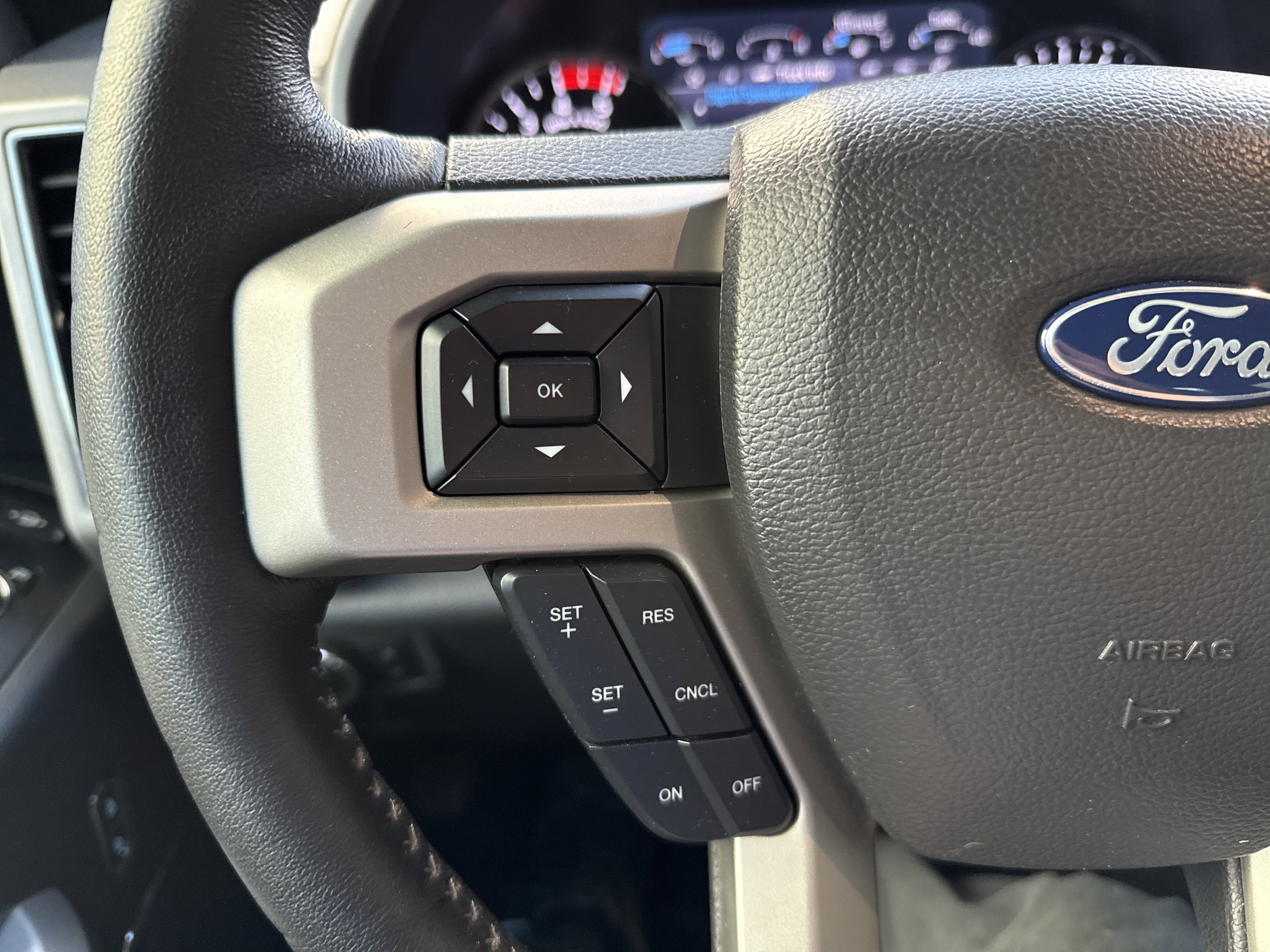 Certified 2022 Ford F250 Lariat AWD/4WD image 13