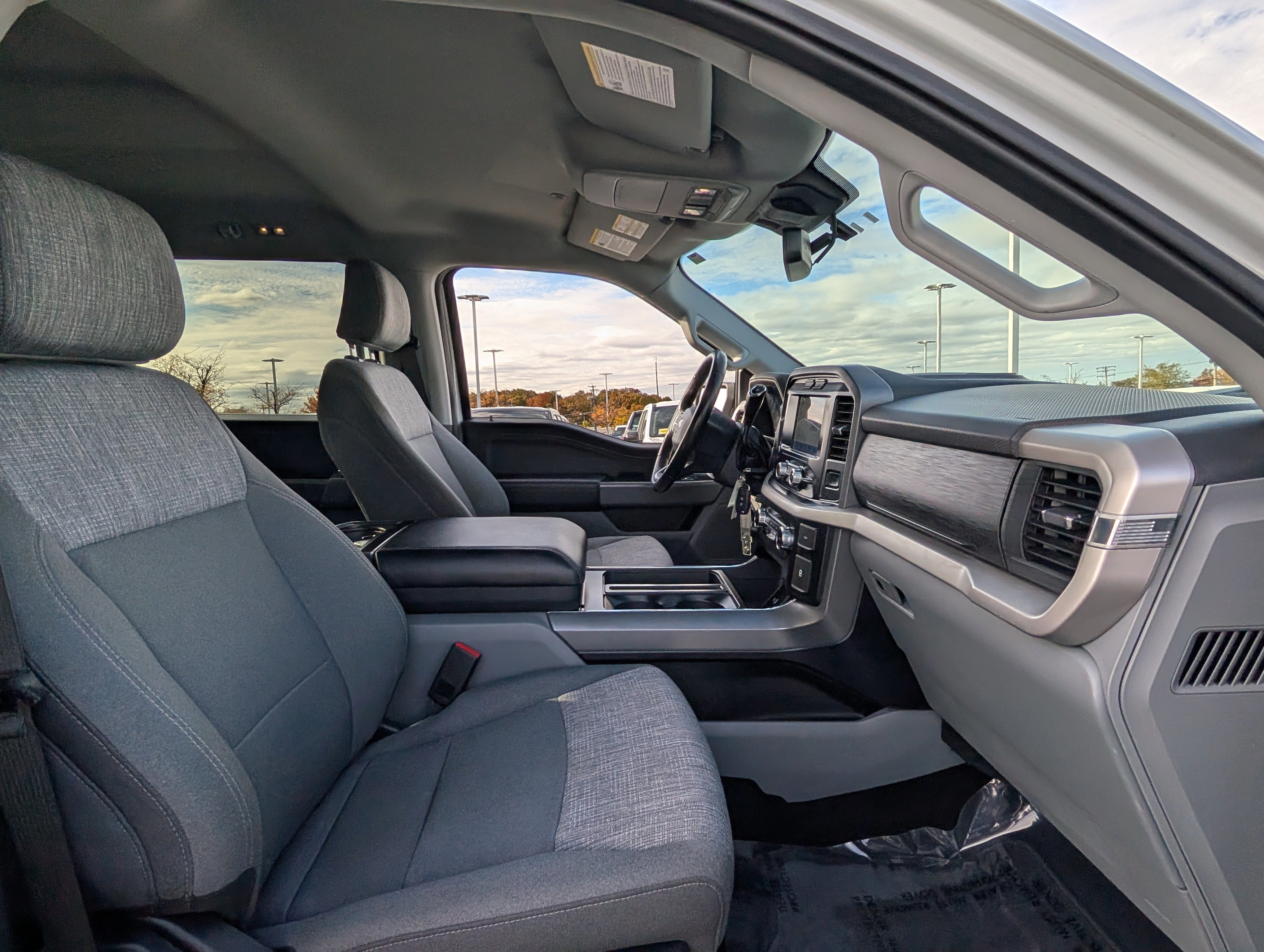 Certified 2022 Ford F150 XLT w/ Equipment Group 301A Mid image 10