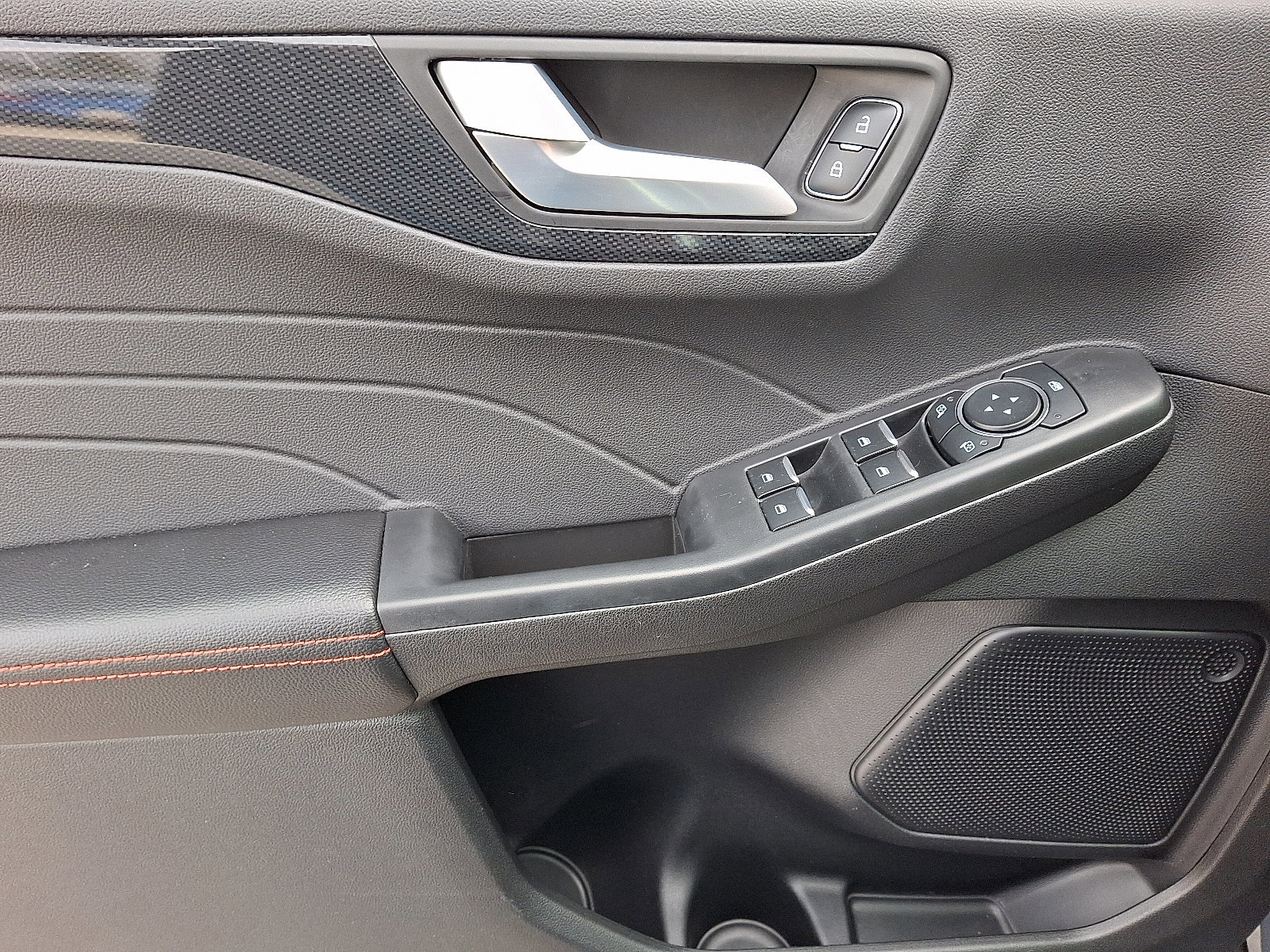 Certified 2025 Ford Escape ST-Line Elite w/ Tech Pack #1 image 15