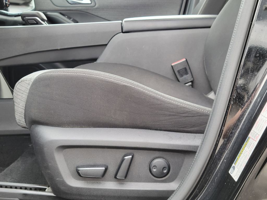 Used 2023 Nissan Rogue SV image 23