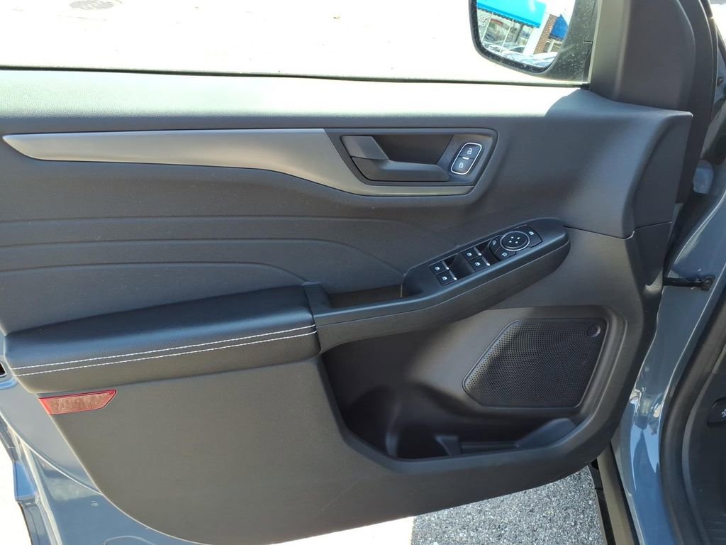 Certified 2023 Ford Escape Active image 13