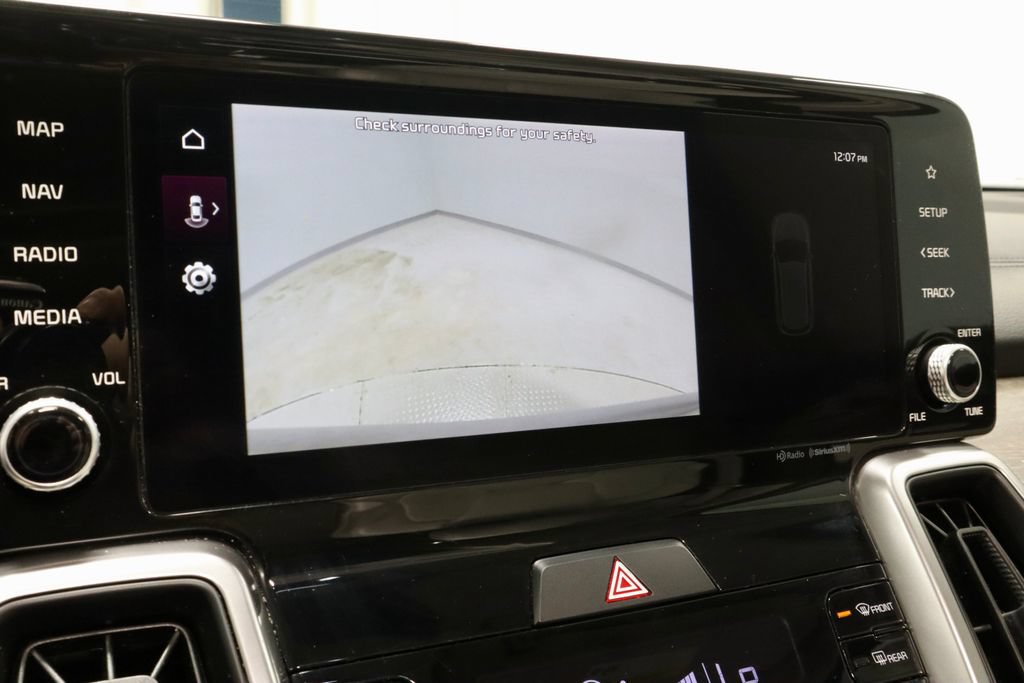 Used 2023 Kia Sorento EX w/ Panoramic Sunroof Package FWD image 2