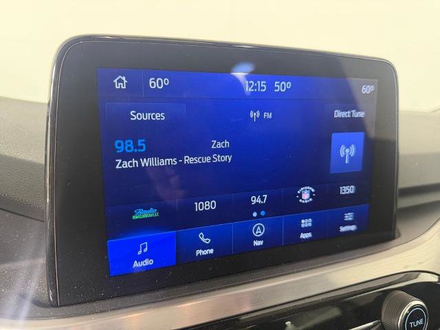 Certified 2022 Ford Escape Titanium AWD/4WD image 2