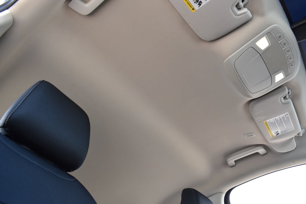 Certified 2020 Ford Edge SE FWD image 33
