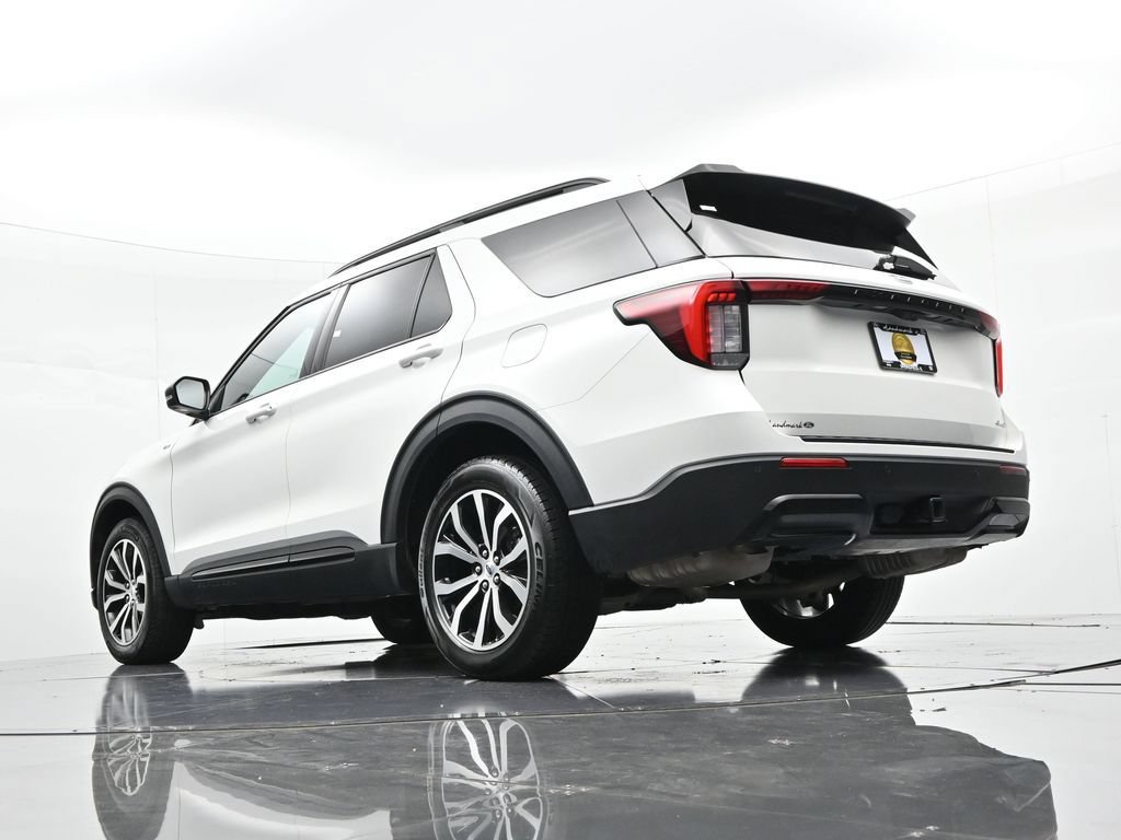 Certified 2025 Ford Explorer ST-Line AWD/4WD image 22