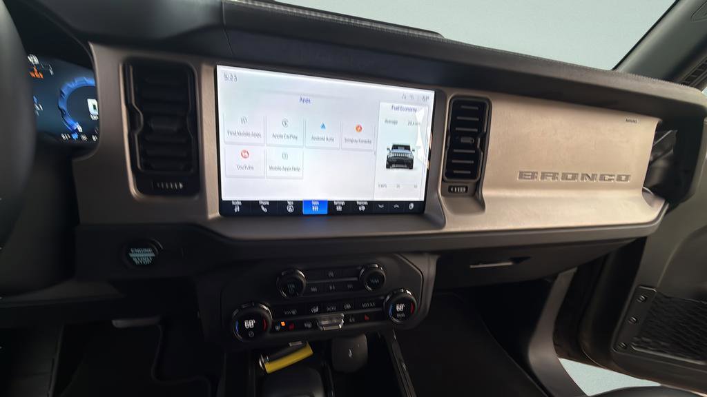 Certified 2025 Ford Bronco Outer Banks AWD/4WD image 25