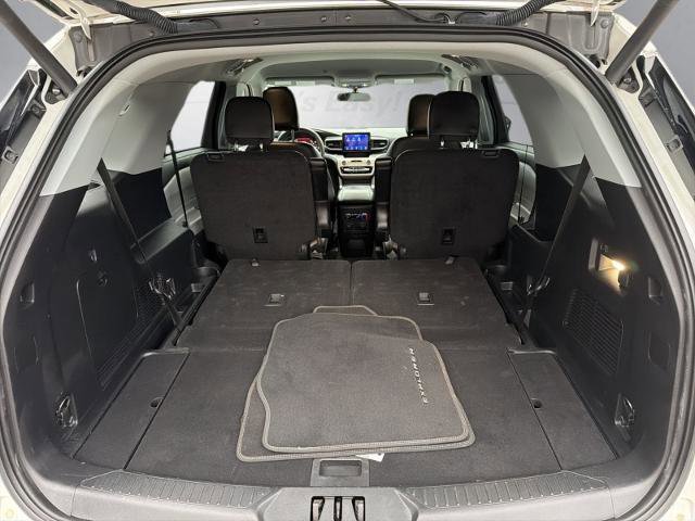 Certified 2022 Ford Explorer XLT w/ Equipment Group 202A image 23