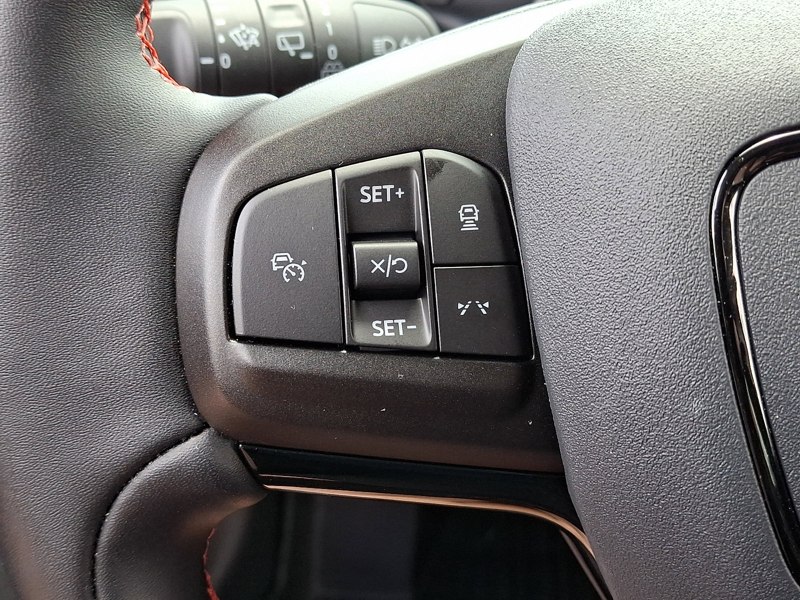 Certified 2025 Ford Mustang Mach-E Premium w/ Sport Appearance Package AWD/4WD image 28