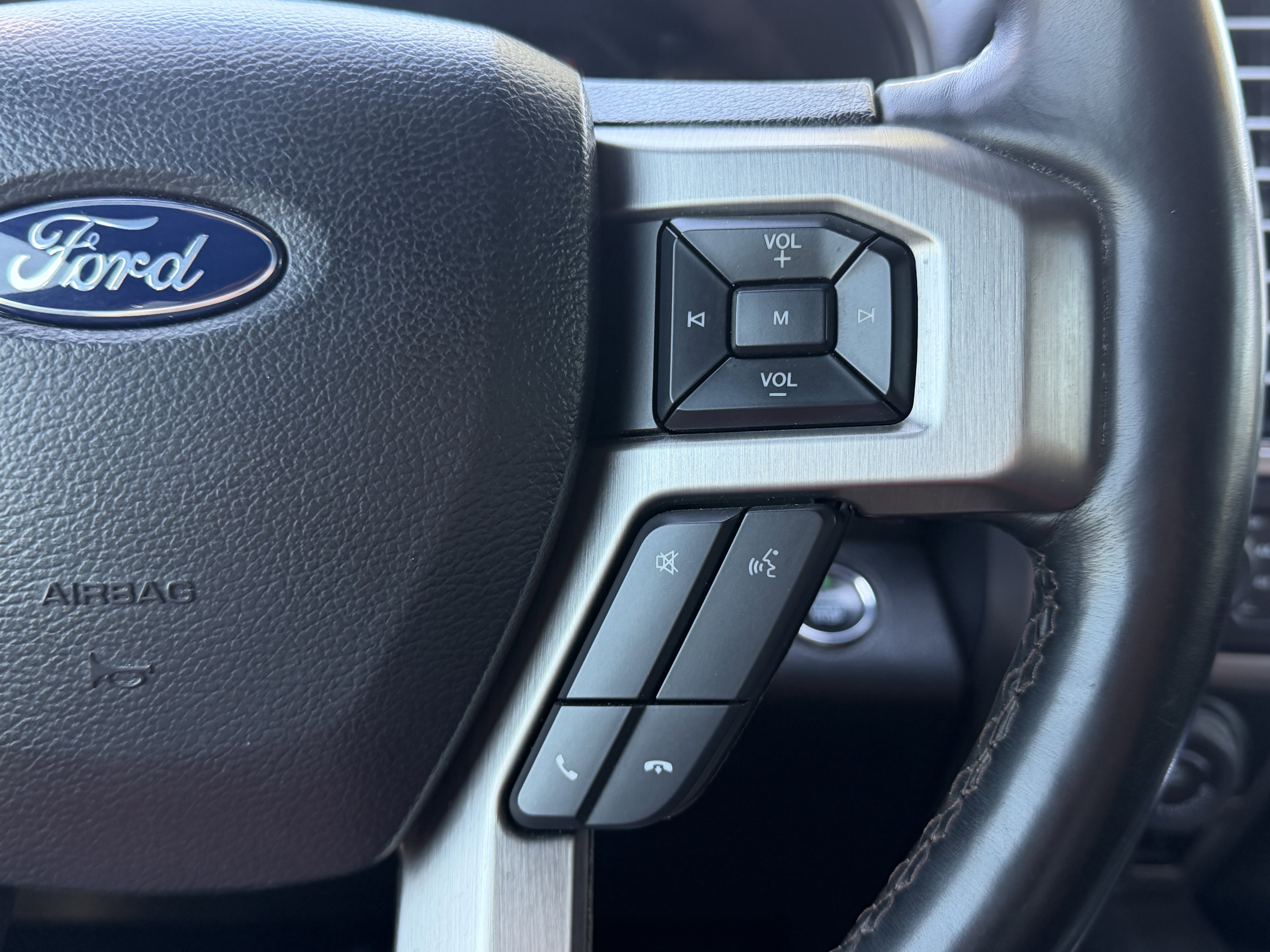 Certified 2020 Ford F150 Platinum w/ Equipment Group 701A Luxury AWD/4WD image 18