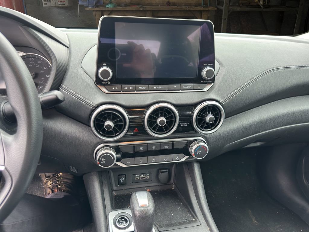 Used 2024 Nissan Sentra SV image 17