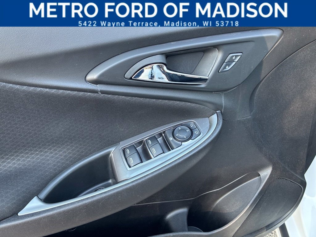 Used 2025 Chevrolet Malibu LT FWD image 10