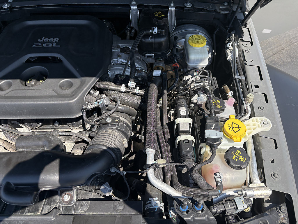 Used 2019 Jeep Wrangler Sport AWD/4WD image 32