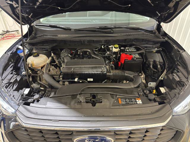 Certified 2025 Ford Escape Active w/ Cold Weather Package AWD/4WD image 6