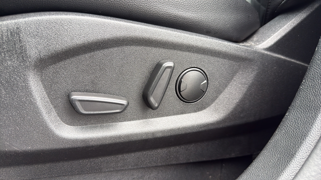 Certified 2024 Ford Edge Titanium AWD/4WD image 28