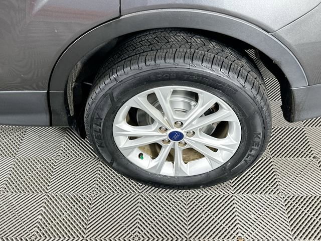 Certified 2017 Ford Escape SE FWD image 32